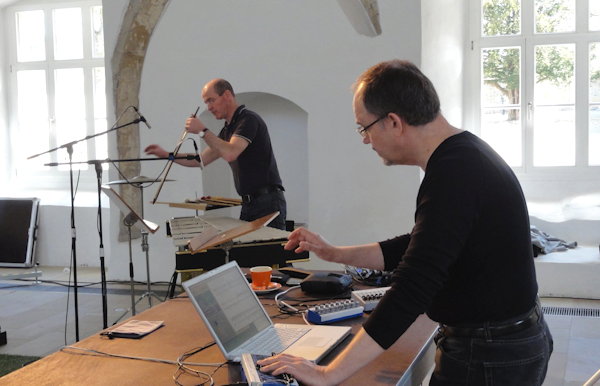 Stephan Froleyks & Karlheinz Essl performing "Sequitur XI" at Kunsthaus Kloster Gravenhorst